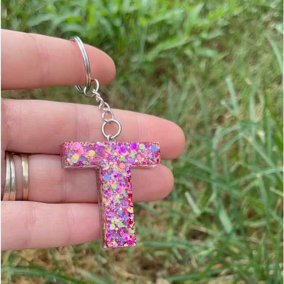 Confetti Cannon Pink Letter T Initial Keychain Handmade With Resin - Picture 4 of 7